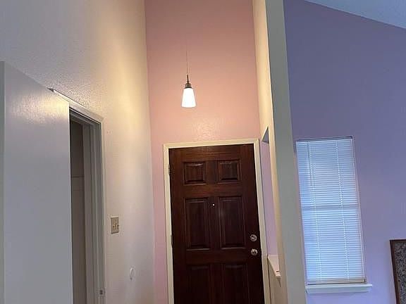 2nd image of 8522 Ashlawn Dr