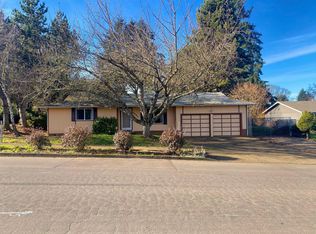 5685 Red Leaf Dr S, Salem, OR 97306