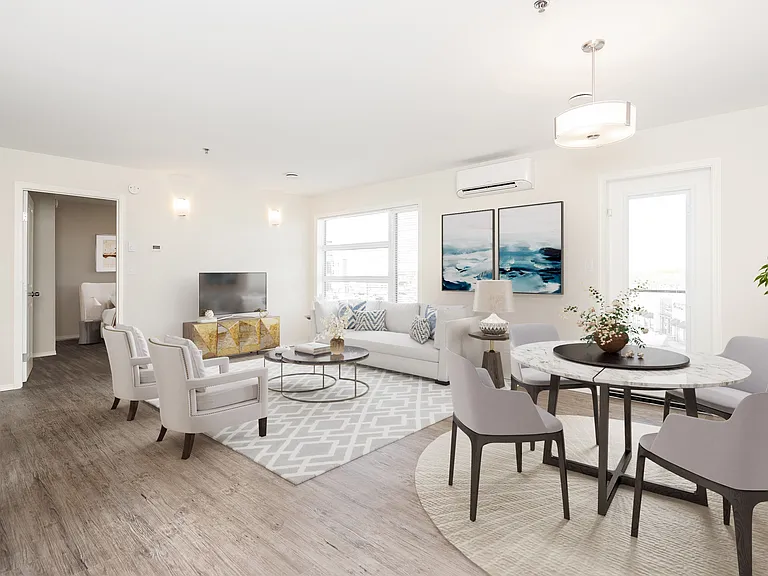 585 Ballantrae Dr — Photo 88