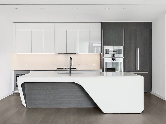 4th image of 520 W 28th St #31