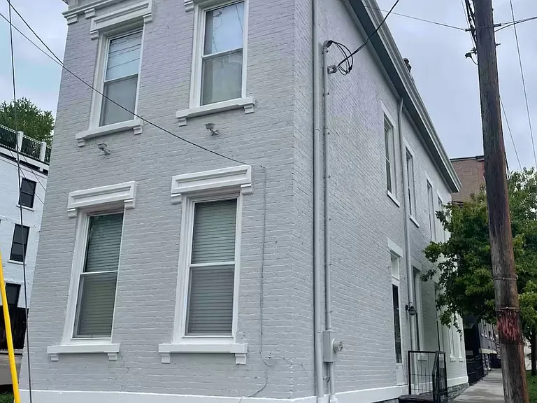 316 E Liberty St — Photo 9