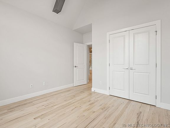 4th image of 9208 E 62nd Ct S