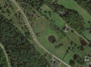 6 Old Stone Rd, Lincolnville, ME 04849