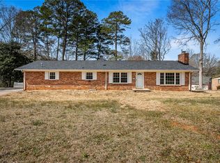 24 Joy Cir, Walhalla, SC 29691