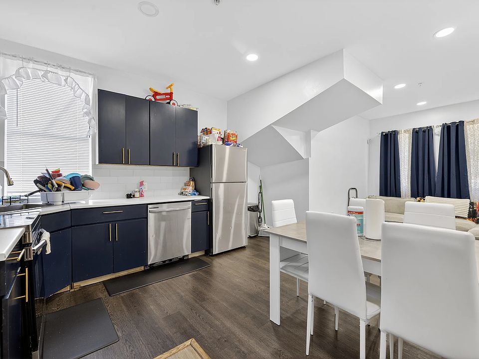 1st image of 528 Charles St #1A