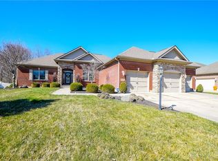 218 Triple Crown Dr, Vandalia, OH 45377