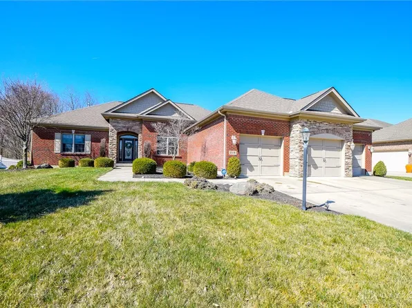 218 Triple Crown Dr, Vandalia, OH 45377