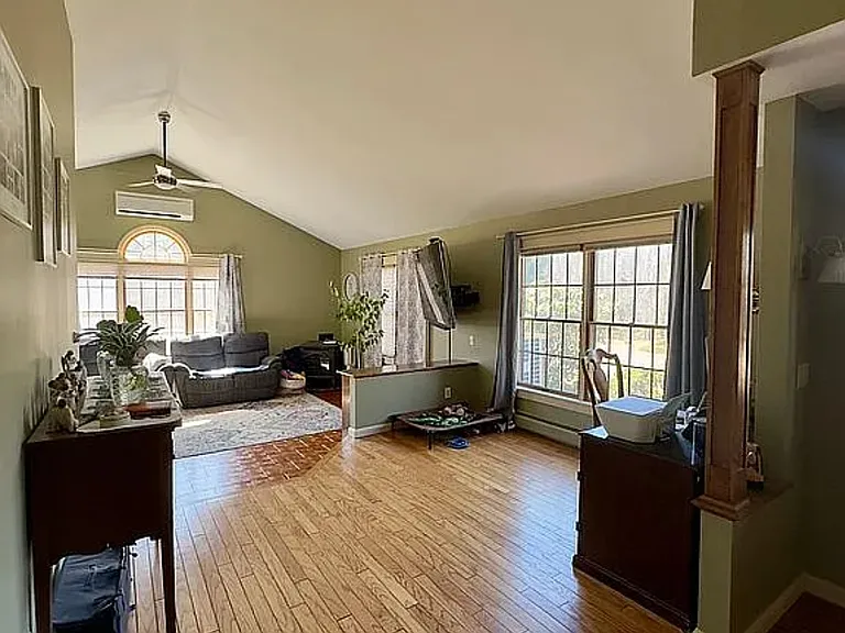 Living/Entry view
