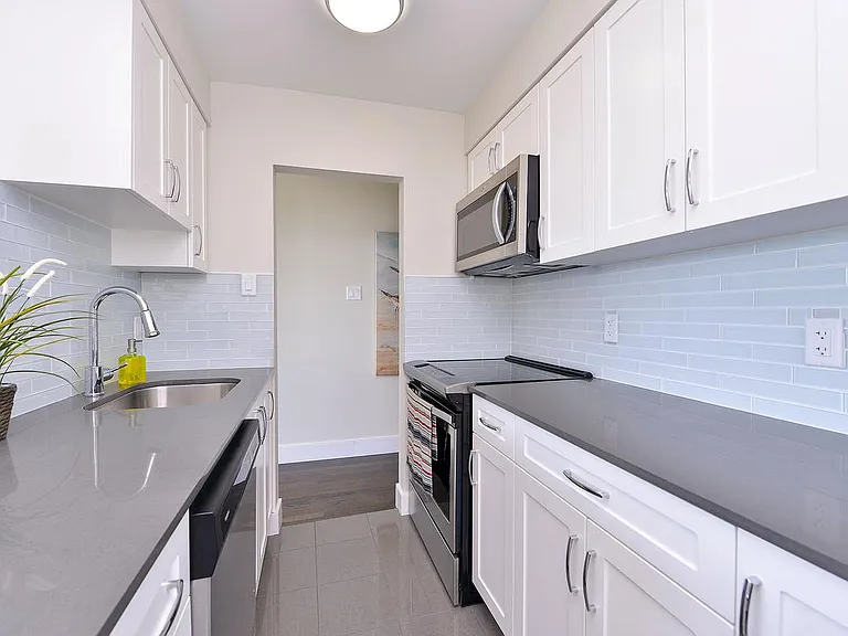 628 Dallas Rd #105 — Photo 12