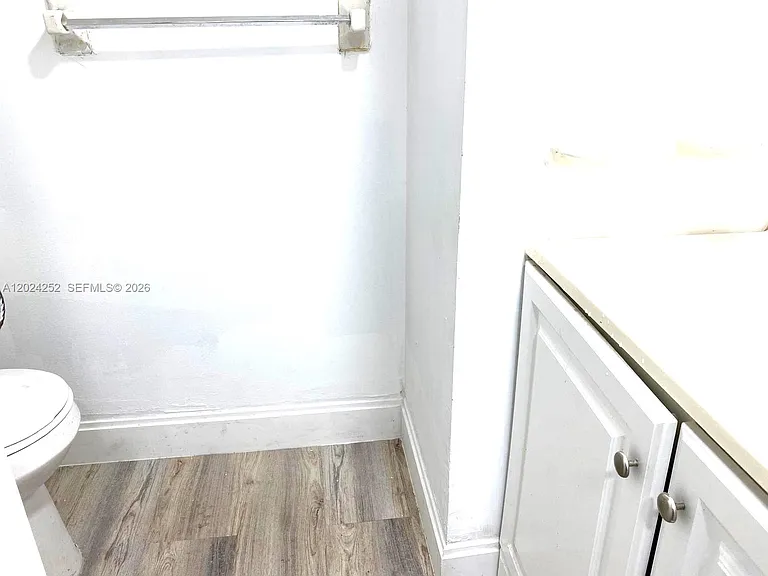 10000 NW 80th Ct #2225 — Photo 6