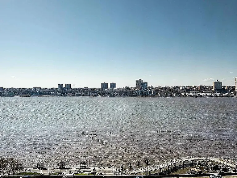 50 Riverside Blvd #15C — Photo 14