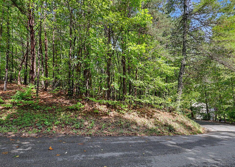 1st image of 73 Pine Crest Rd