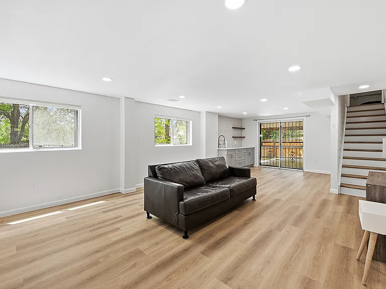 2913 S Reading Ct — Photo 17
