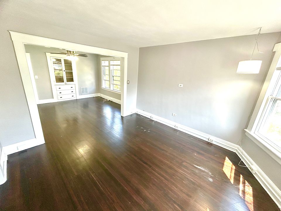 Living room and dining room 1
