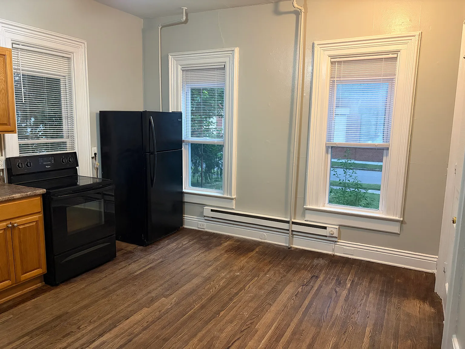 Studio, $675 — Photo 2