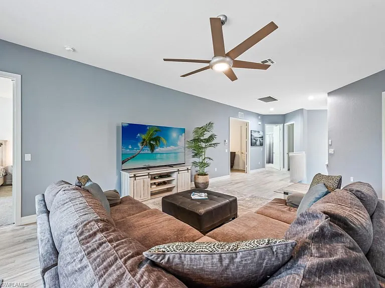 6021 Jonathans Bay Cir #302 — Photo 8