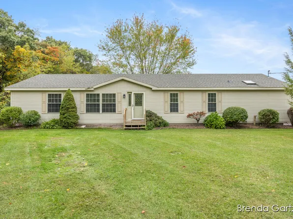 11025 Heintzelman Ave NE, Rockford, MI 49341