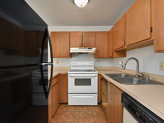 3rd image of 3740 Lower Honoapiilani Rd APT A305