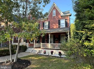 2215 W 17th St, Wilmington, DE 19806