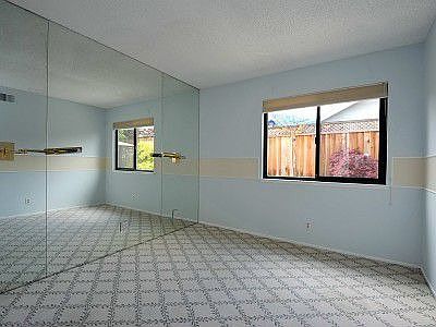 3rd image of 2386 Loment Ct