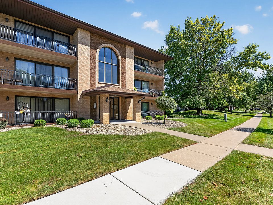 1st image of 16107 Eagle Ridge Dr APT 3S