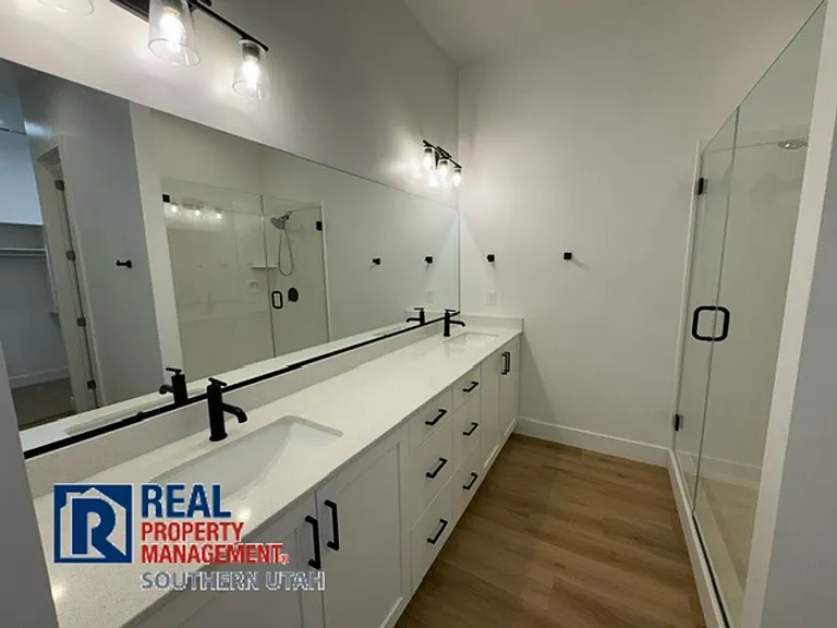 2806 E Church Oak Dr — Photo 8