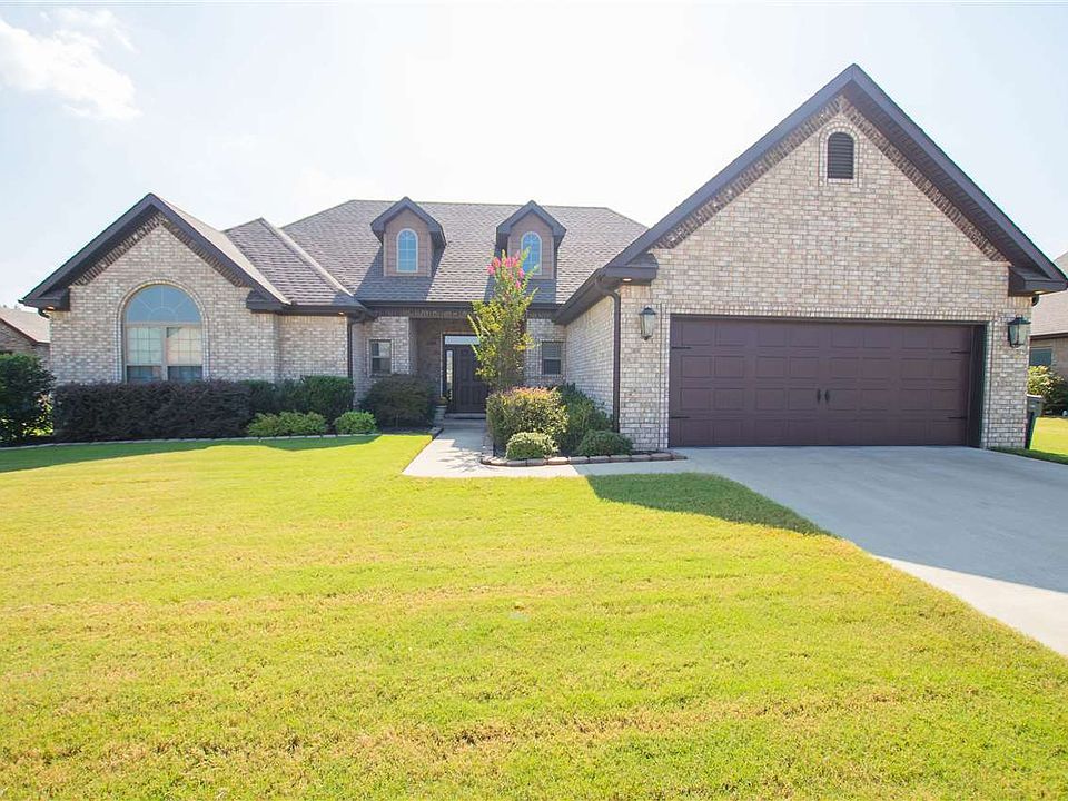 2nd image of 801 Smithfield Dr