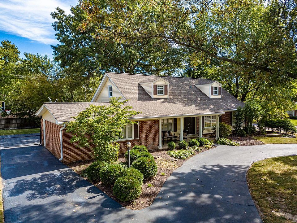 1st image of 301 Northmoor Dr