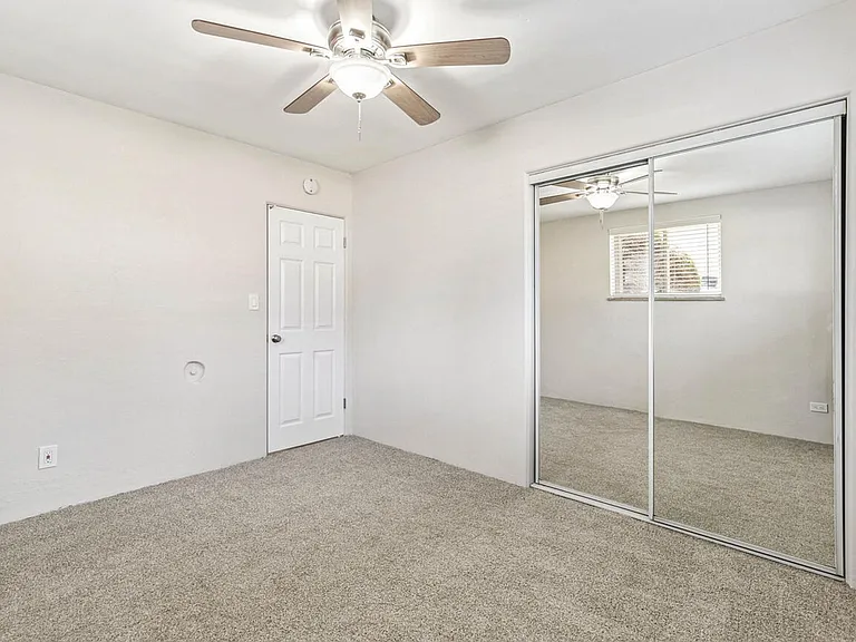 1116 W Lilley Ave — Photo 10