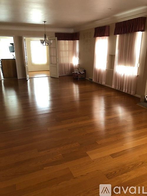 1st image of 2134 Martin Ave SE