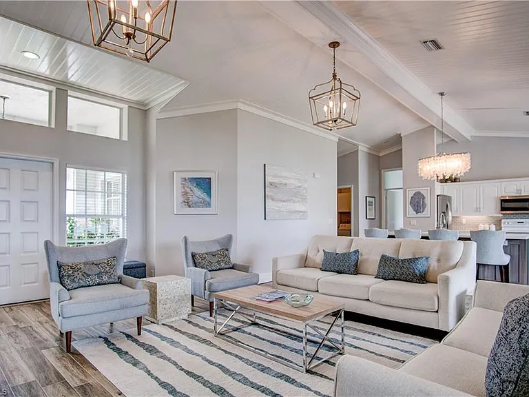 7271 Mill Pond Cir — Photo 1