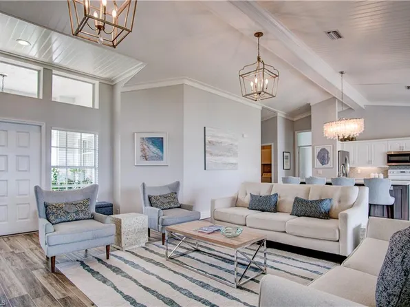 7271 Mill Pond Cir, Naples, FL 34109