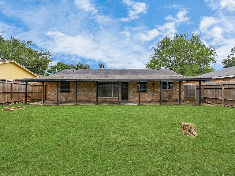 10131 Kent Towne Ln — Photo 36