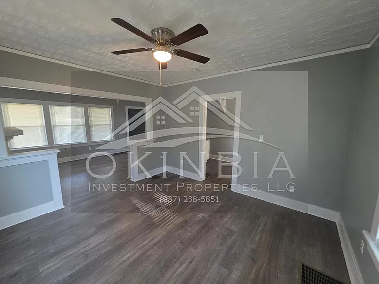 1815 Catalpa Dr — Photo 7