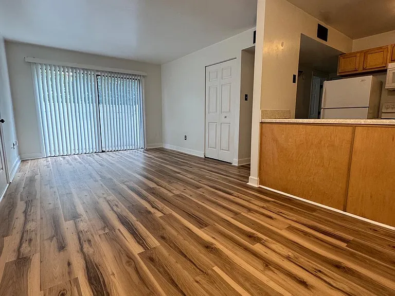 117 Berry St #3 — Photo 2