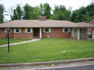 1305 Krise Cir, Lynchburg, VA 24503