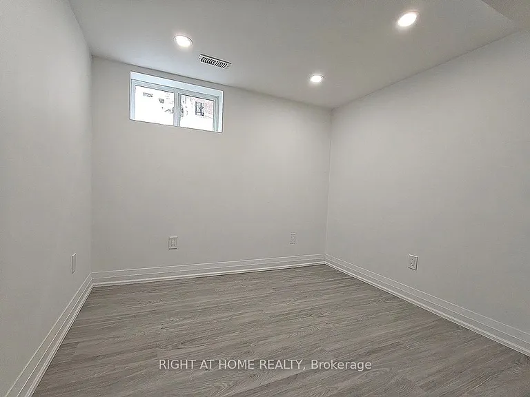 92 Cadillac Ave S #BASEMENT — Photo 11