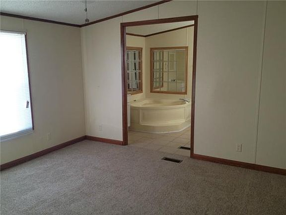 3rd image of 1117 County Road 607