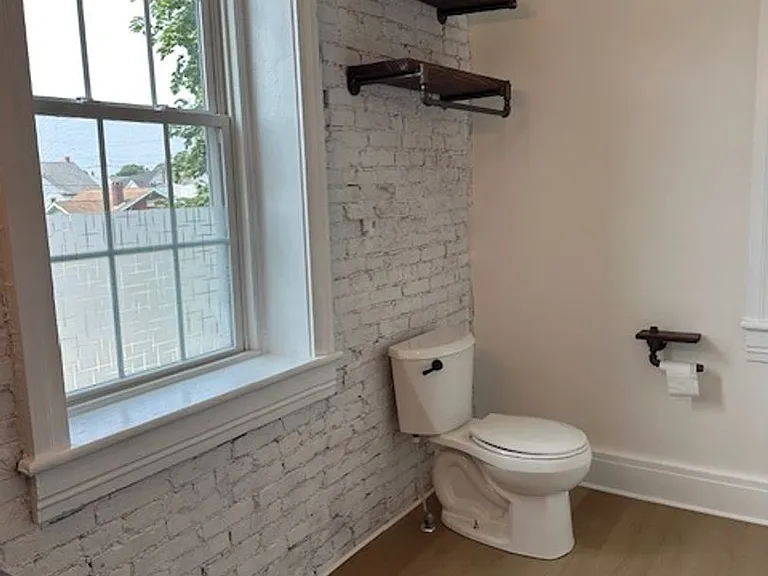 414 E Main St #2 — Photo 11