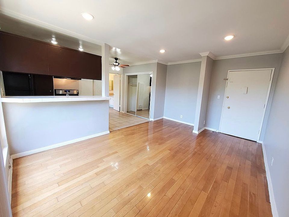 1st image of 6701 Fountain Ave APT 220