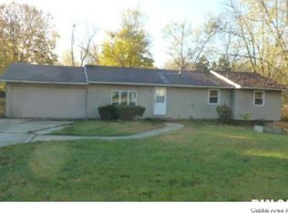 4931 E Stewart Dr, Decatur, IL 62521