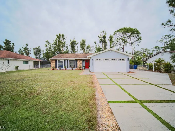 18488 Eastshore Dr, Fort Myers, FL 33967