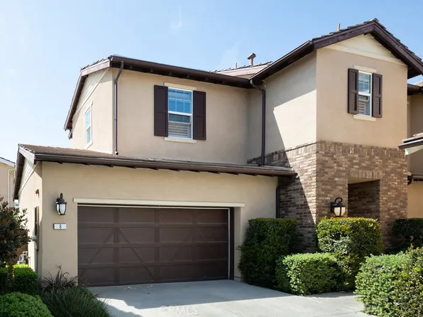8 Fosco St, Mission Viejo, CA 92694