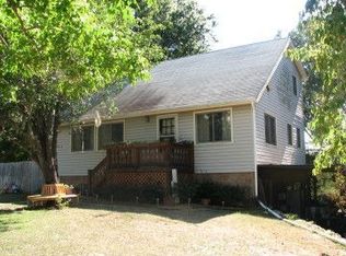 219 Azalea Ave, Interlachen, FL 32148