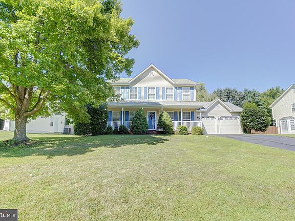 2nd image of 34 Whitestone Dr