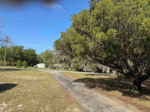 2nd image of 608 Coral Farms Rd