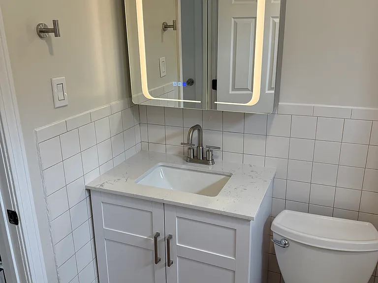 180 Burritt Ave #2 — Photo 5