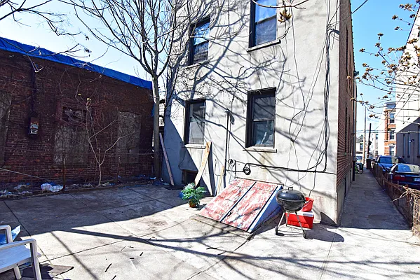 Rented by Coda Real Estate NYC | media 20