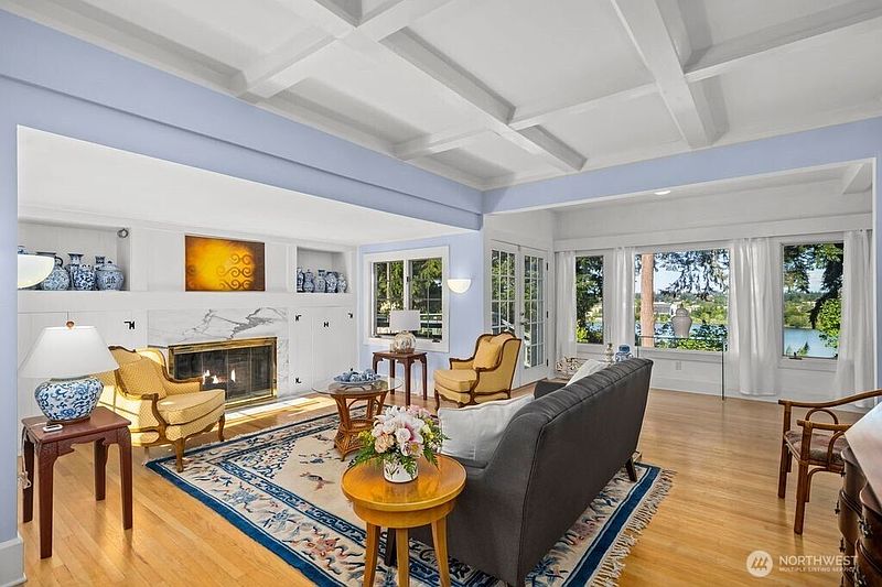 5th image of 816 Percival Street SW