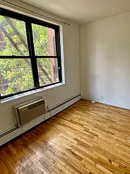 Rented by Green Line Realty